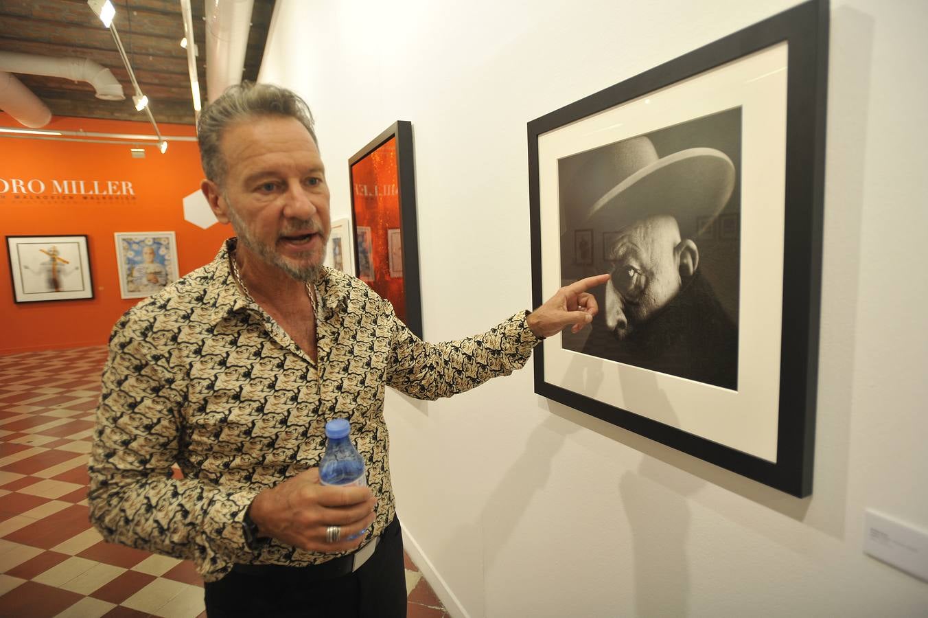 La exposición &#039;Malkovich, Malkovich, Malkovich&#039; llega a La Térmica bajo el objetivo de Sandro Miller