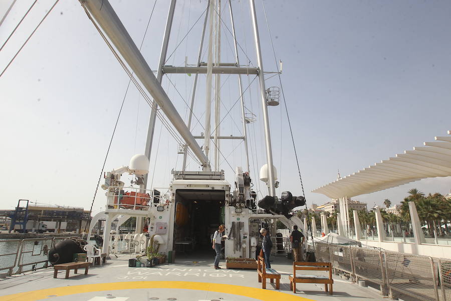 El &#039;Rainbow Warrior&#039;, en imágenes