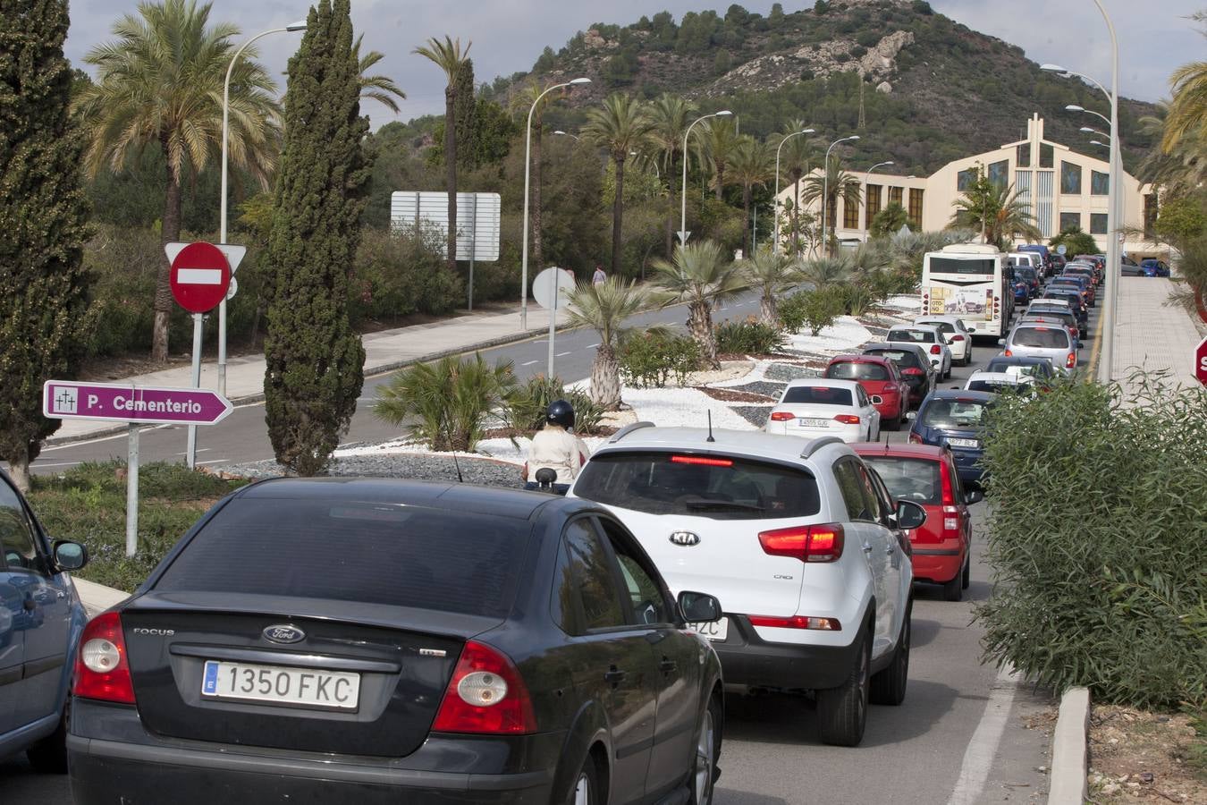 Málaga honra a sus difuntos en el Día de todos los Santos