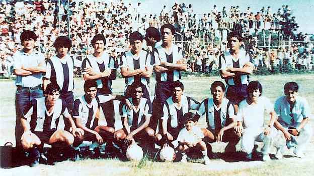 1987. El avión en el que viajaba el Alianza de Lima tras medirse al Deportivo Pucallpa por el torneo peruano cayó al Océano Pacífico. Murieron 43 personas.