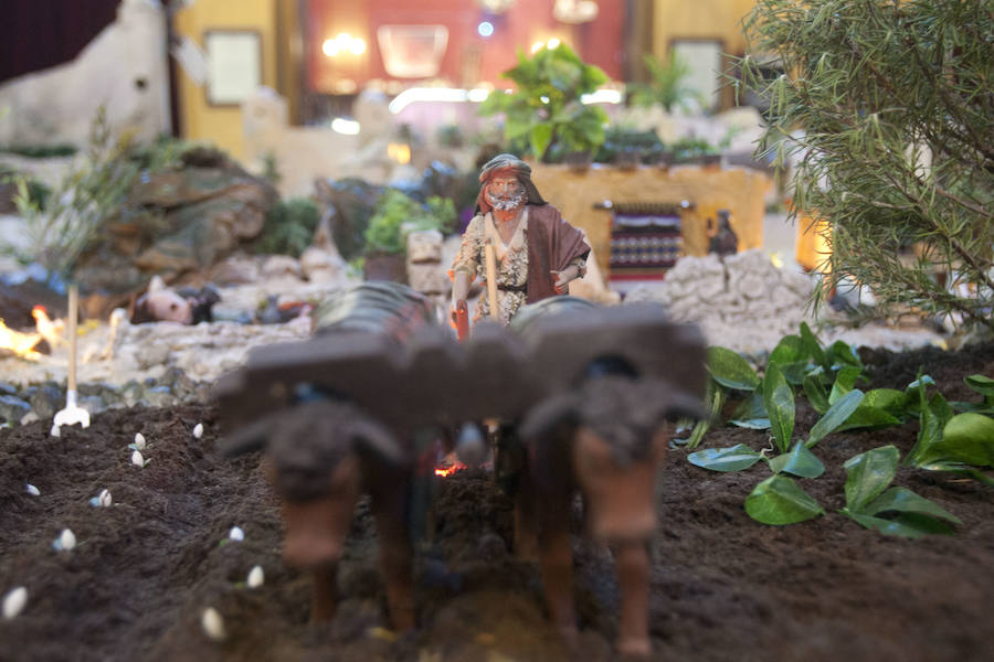 Exposición de belenes de miniatura de la colección de Luis Merino