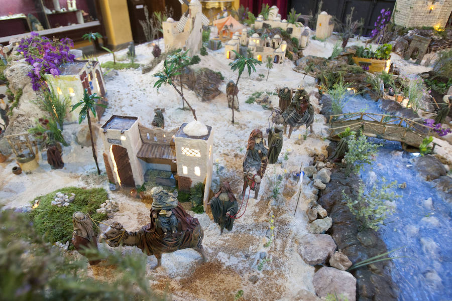 Exposición de belenes de miniatura de la colección de Luis Merino