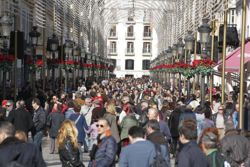 Así han vivido los comercios malagueños este lunes festivo de compras frenéticas