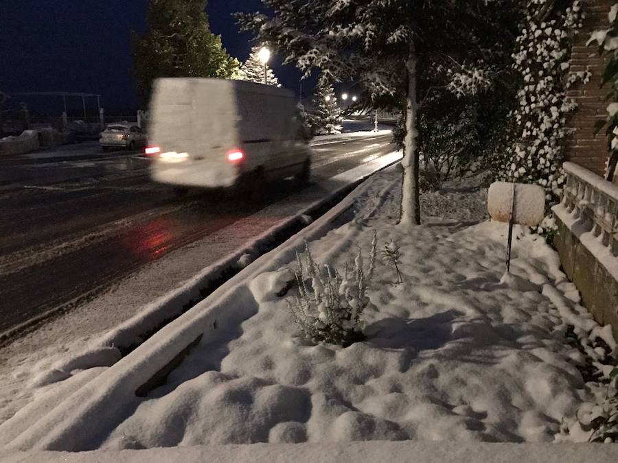 Un manto blanco cubre Yunquera