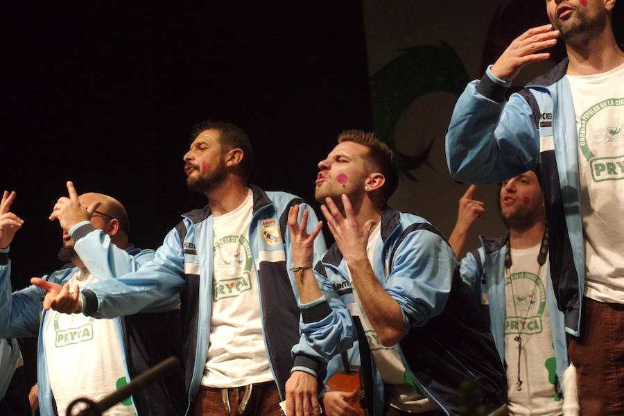 La cuarta preliminar del concurso del Carnaval de Málaga, en fotos