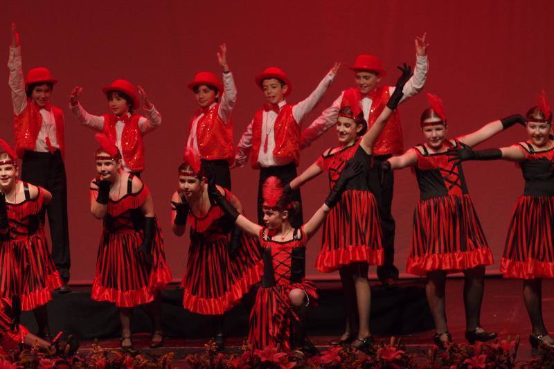 Murga infantil 'Bajo el cielo de París'.