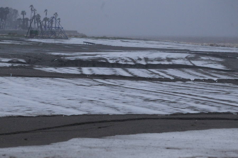 Los efectos de la tromba de lluvia y granizo, en fotos de Fernando González