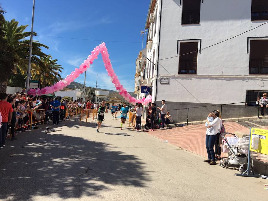 La II Carrera Solidaria de Almargen, en imágenes