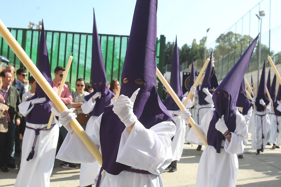 Los traslados del Viernes de Dolores, en imágenes
