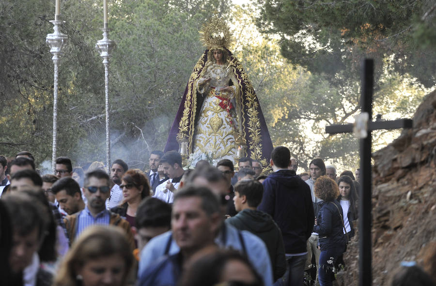 Los traslados del Viernes de Dolores, en imágenes