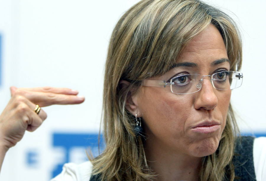 21/02/2008. La cabeza de lista del PSC en las elecciones generales, Carme Chacón, durante su intervención en el ciclo de ruedas de prensa organizadas por la Agencia Efe con los candidatos de las principales formaciones catalanas que concurren a estos comicios.