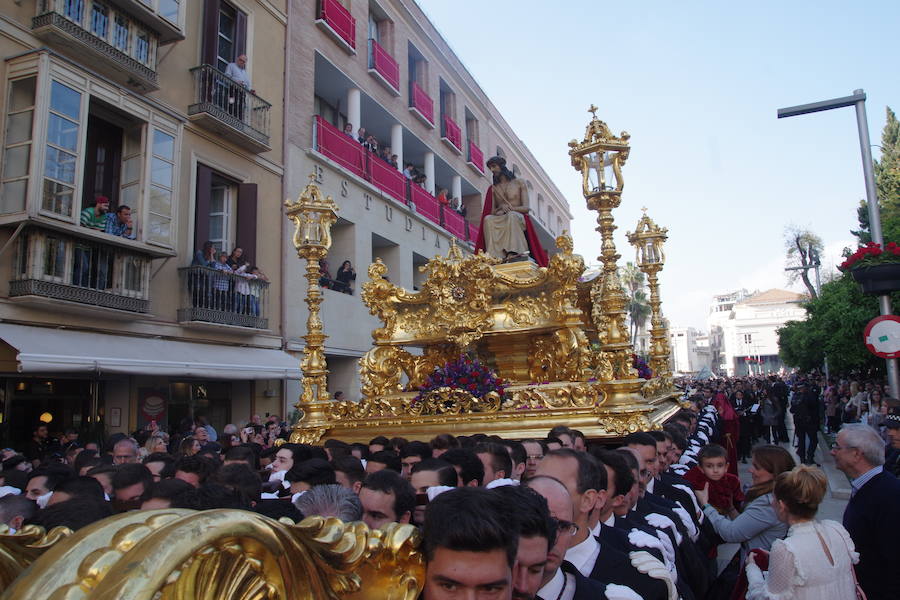 Estudiantes procesiona por Málaga