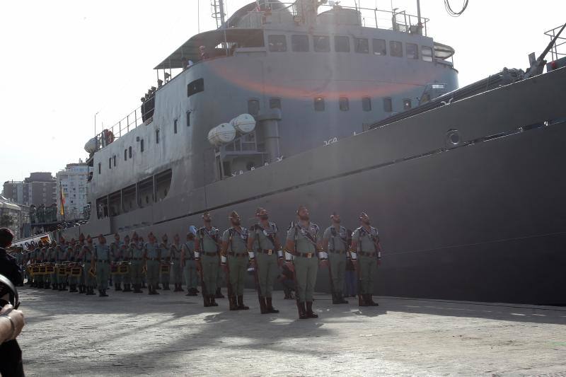 Fotos del desembarco de la Legión en Málaga el Jueves Santo