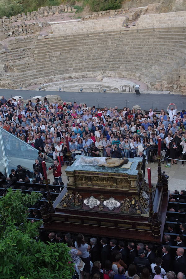 Fotos del Santo Sepulcro en su desfile procesional