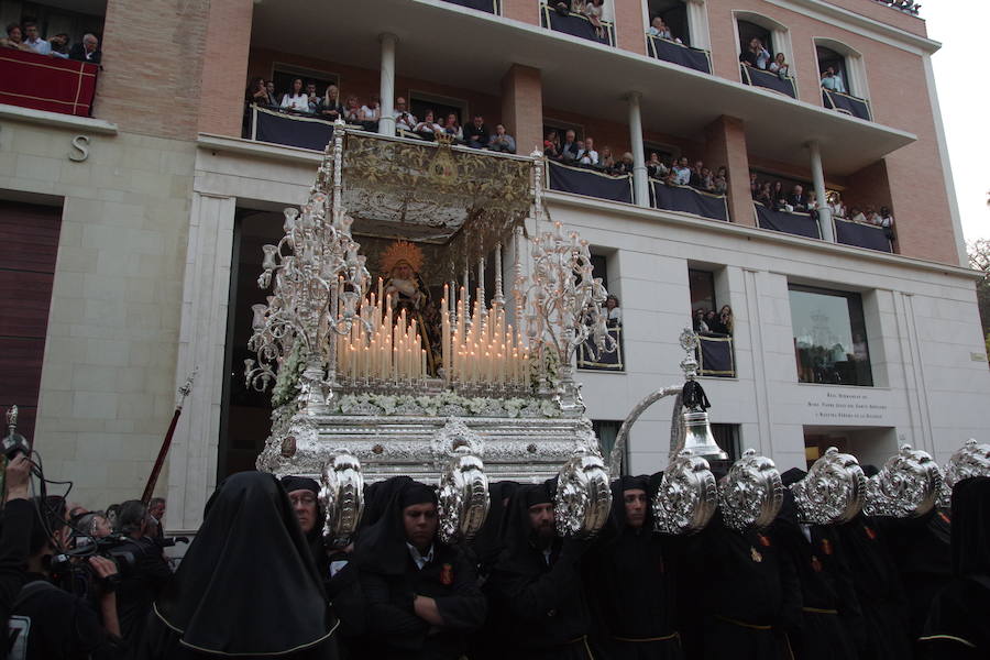 Fotos del Santo Sepulcro en su desfile procesional