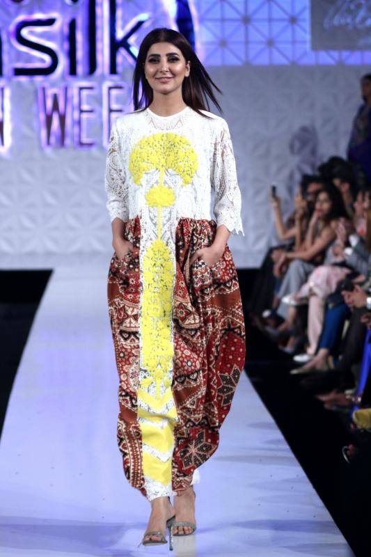 La moda de Pakistán se sube a la pasarela