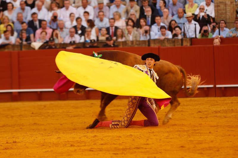 Famosos en la corrida del Domingo de Resurección en Sevilla