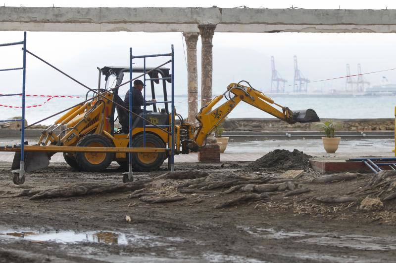 Fotos de los efectos del temporal en las playas de Málaga capital