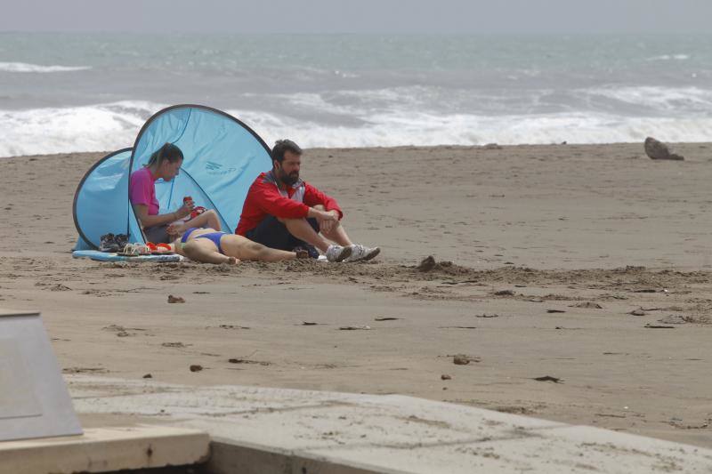 Fotos de los efectos del temporal en las playas de Málaga capital