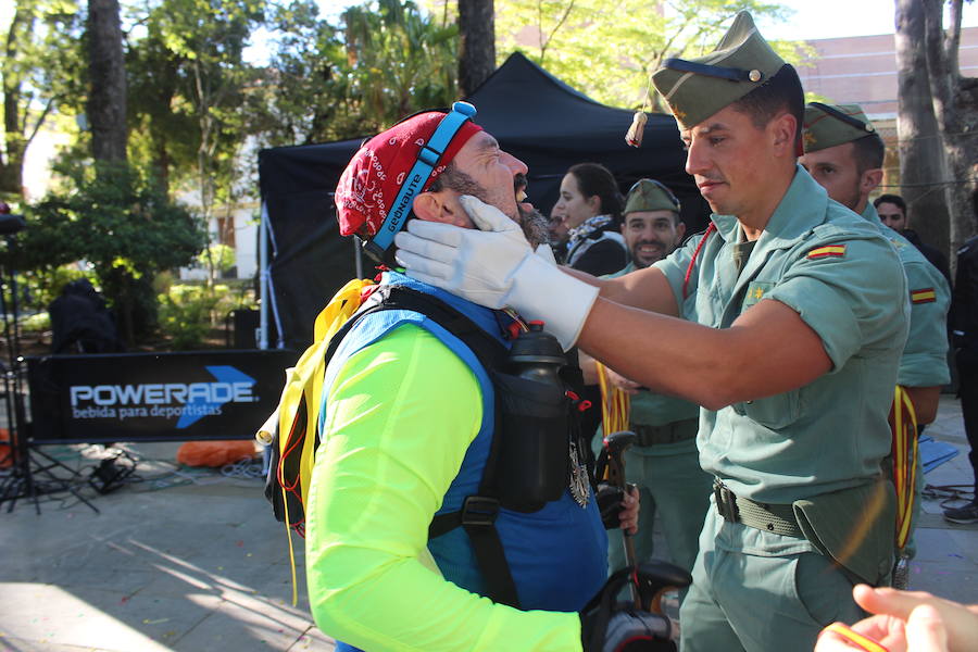 Fotos de los últimos participantes en los 101 kilómetros de la Legión de Ronda