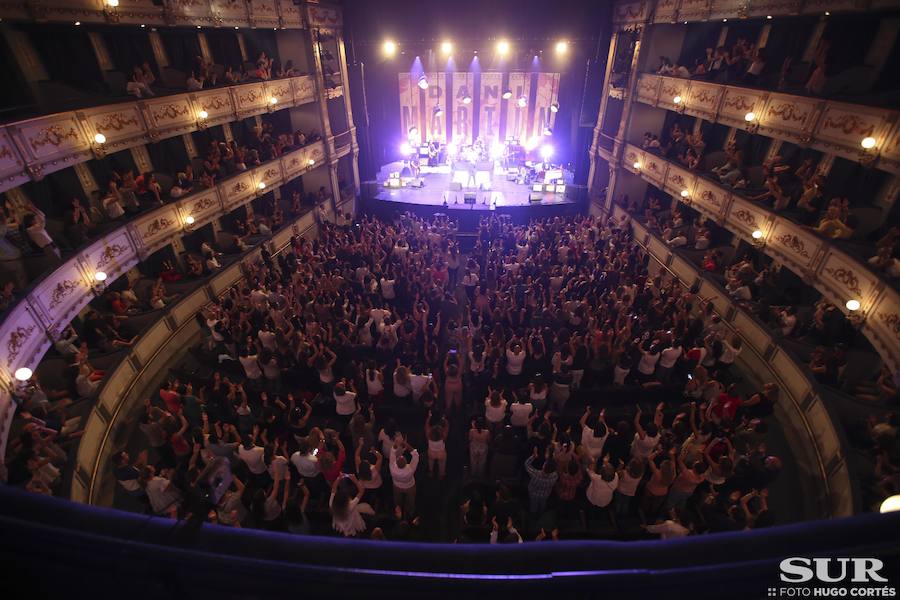Fotos del concierto de Dani Martín en el Teatro Cervantes