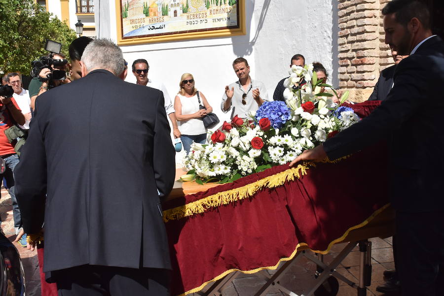 El funeral de David Delfín en Marbella, en imágenes