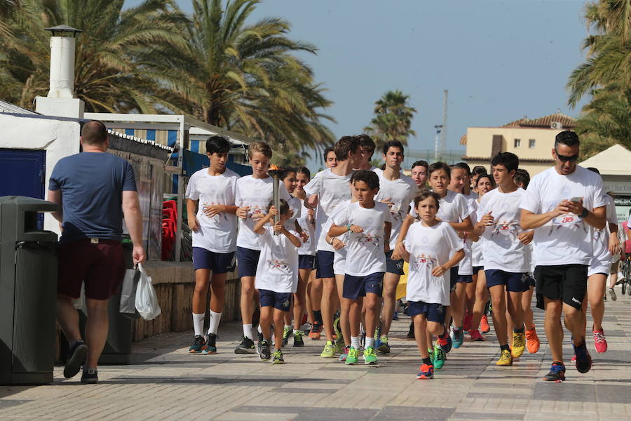 Damián Quintero enciende el pebetero de la Deportiada