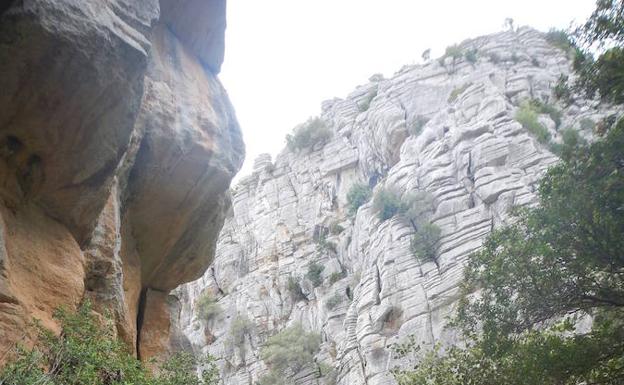 La parte más atractiva de esta ruta es el descenso por el Canuto de la Utrera