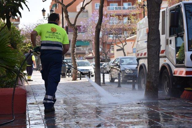 El uso del espacio público para las tuberías de agua, por ejemplo, sería uno de estos supuestos que abarcan estas ordenanzas . 