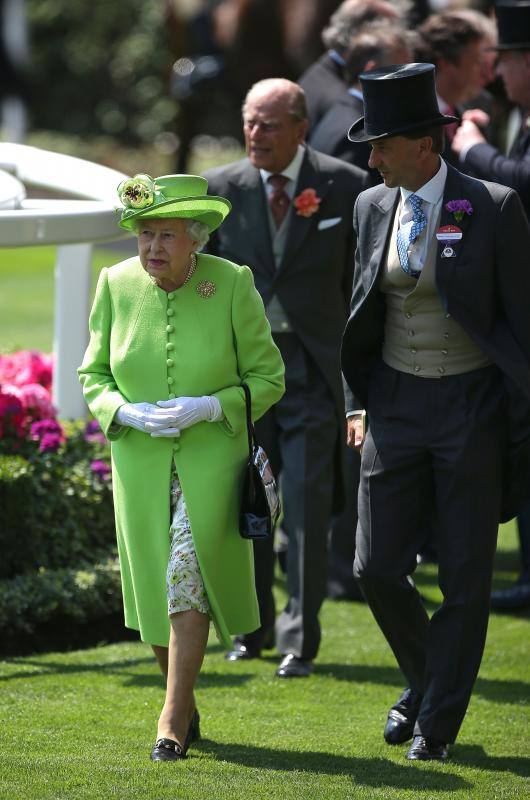Originales sombreros, pamelas y tocados han vuelto a ser los protagonistas un año más de las carreras de caballos de Ascot, un evento que tampoco se perdieron la Reina Isabel de Inglaterra y Kate Middleton.
