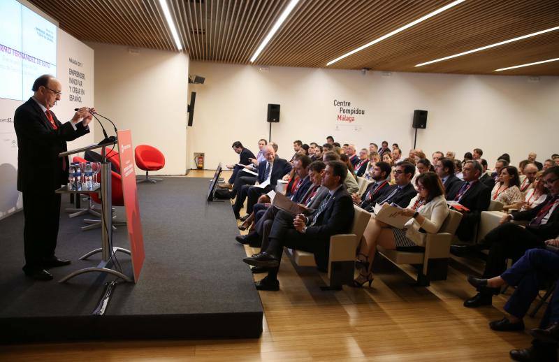 Málaga ha vuelto a ser la sede del foro Futuro en Español, una iniciativa de Vocento y CAF-Banco de Desarrollo de América Latina en el que se ha abordado el reto de innovar en Latinoamérica. 