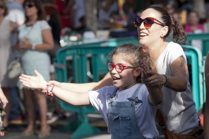 La cuarta verbena organizada por el submarino de la Virgen de la Esperanza congregó a numeroso público en el recinto ferial de Málaga. El dinero recaudado se destinó a Cáritas, la Fundación Corinto, la Asociación de Voluntarios de Oncología Infantil (AVOI) y la Asociación por la Investigación Oncológica de Málaga (AIOM).