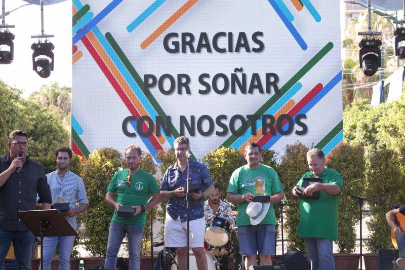 La cuarta verbena organizada por el submarino de la Virgen de la Esperanza congregó a numeroso público en el recinto ferial de Málaga. El dinero recaudado se destinó a Cáritas, la Fundación Corinto, la Asociación de Voluntarios de Oncología Infantil (AVOI) y la Asociación por la Investigación Oncológica de Málaga (AIOM).