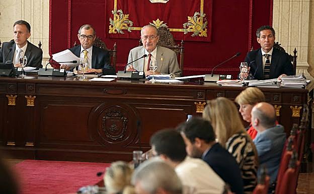 Momento del pleno en el Ayuntamiento de Málaga.