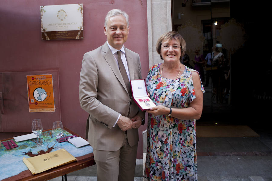 Liz Parry recibe la Medalla del Imperio Británico