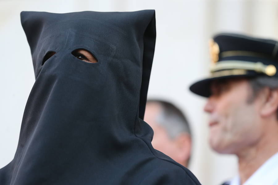 El acto se ha celebrado en la plaza de la Constitución al no poder hacerlo el Miércoles Santo