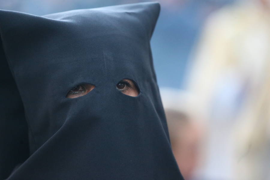 El acto se ha celebrado en la plaza de la Constitución al no poder hacerlo el Miércoles Santo