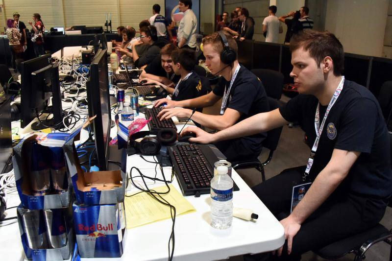 El &#039;Esports World Convention&#039; reúne a más de 200 jugadores profesionales de todo el mundo