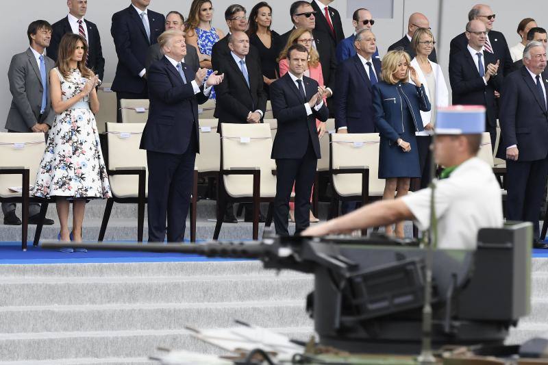 La Fiesta Nacional francesa contó con la asistencia del presidente de los Estados Unidos en conmemoración del centenario de la entrada de Estados Unidos en la Primera Guerra Mundial junto a Francia y al resto de los aliados.