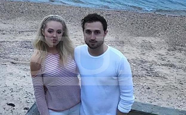 La hija menor del presidente de Estados Unidos, Donald Trump, Tiffany, con su novio, Ross Mechanic.