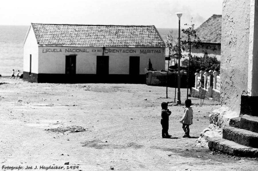 Un antiguo empleado de banca atesora momentos, lugares y personajes claves de la historia de Marbella desde finales del siglo XIX hasta nuestros días en un fondo compuesto por más de 40.000 fotos