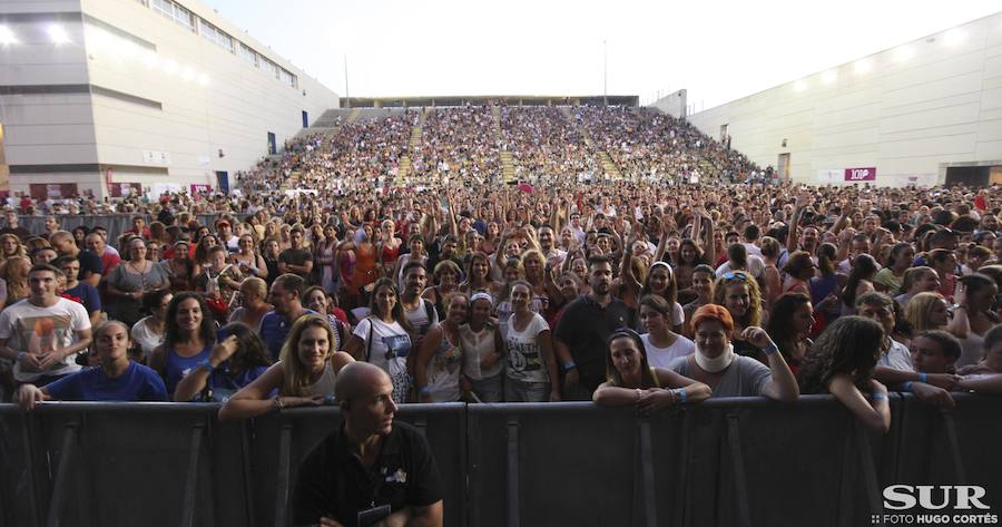 David Bisbal desgranó las canciones de su último disco, ‘Hijos del mar’, en un concierto que padeció graves problemas de sonido
