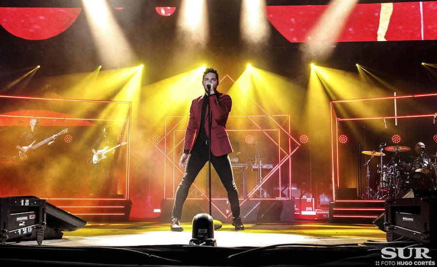 David Bisbal desgranó las canciones de su último disco, ‘Hijos del mar’, en un concierto que padeció graves problemas de sonido