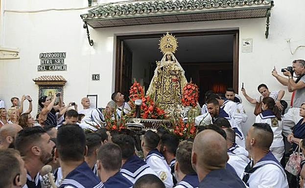 Imagen. Procesiones de la Virgen del Carmen en la costa occidental de Málaga. 