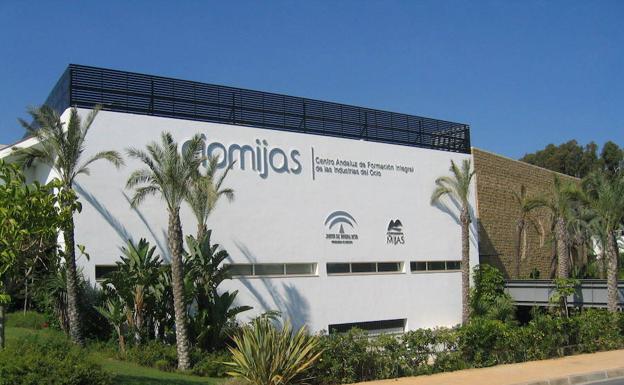 Una sentencia ordena a la Junta y el Ayuntamiento de Mijas a pagar las nóminas atrasadas a una trabajadora del CIO