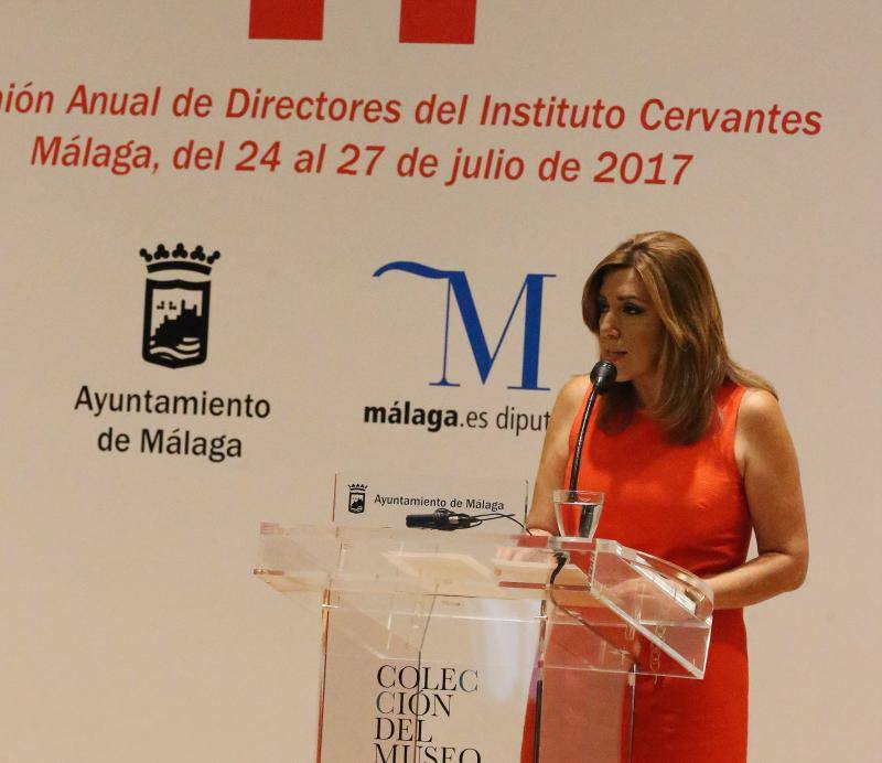 La monarca ha acudido a la apertura oficial del encuentro de los directores del instituto Cervantes en el Museo Ruso 