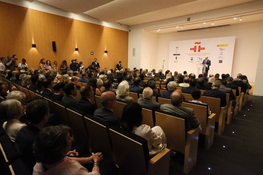 La monarca ha acudido a la apertura oficial del encuentro de los directores del instituto Cervantes en el Museo Ruso 