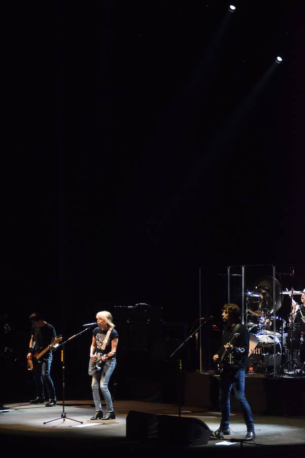 The Pretenders realizaron un despliegue musical capitaneado por el guitarreo descomunal de sus integrantes y, por encima de todo, de una Chrissie Hynde sexagenaria que recordó en Starlite por qué esta banda angloamericana comenzó a triunfar allá en los finales de los años 70.