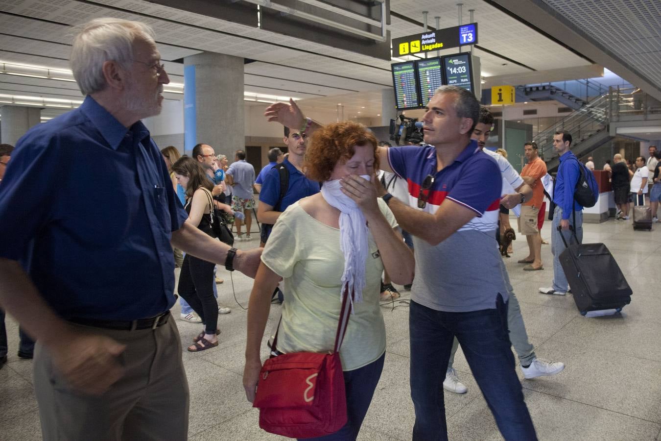 Destrozados por el cansancio del viaje, pero sobre todo por el dolor