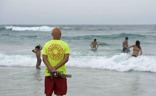 Cinco personas mueren en las playas catalanas en menos de 24 horas